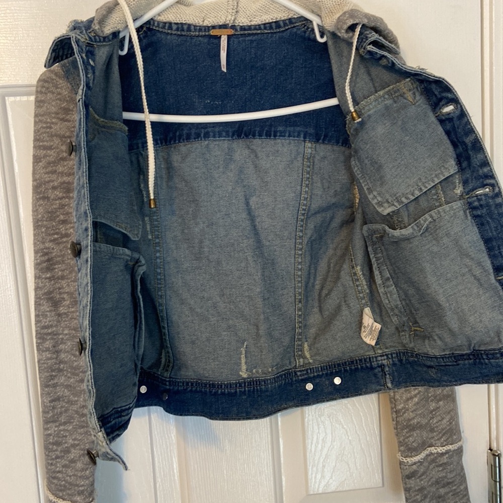 Free People denim Jacket with detachable hood - Picture 6 of 8